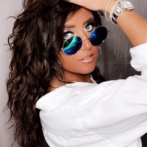 Meet your Posher, Kenzie